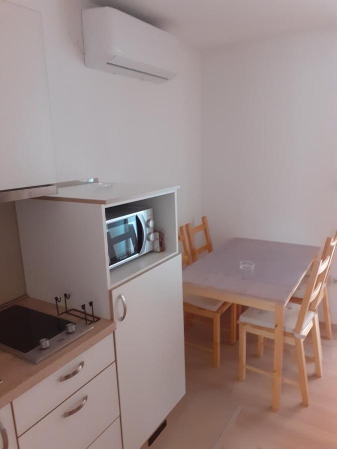 Apartmani KiD Vir Bagian luar foto