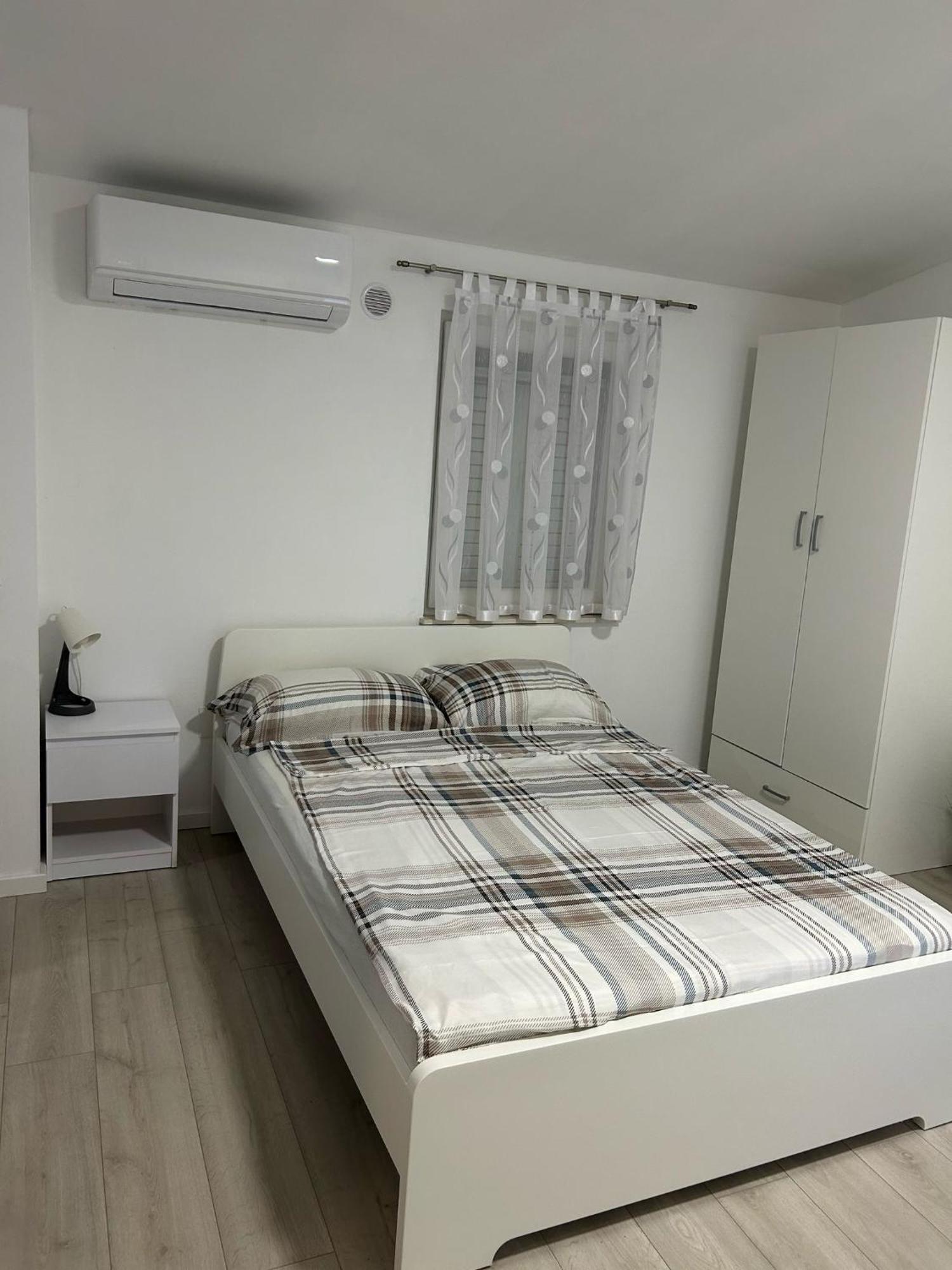 Apartmani KiD Vir Bagian luar foto