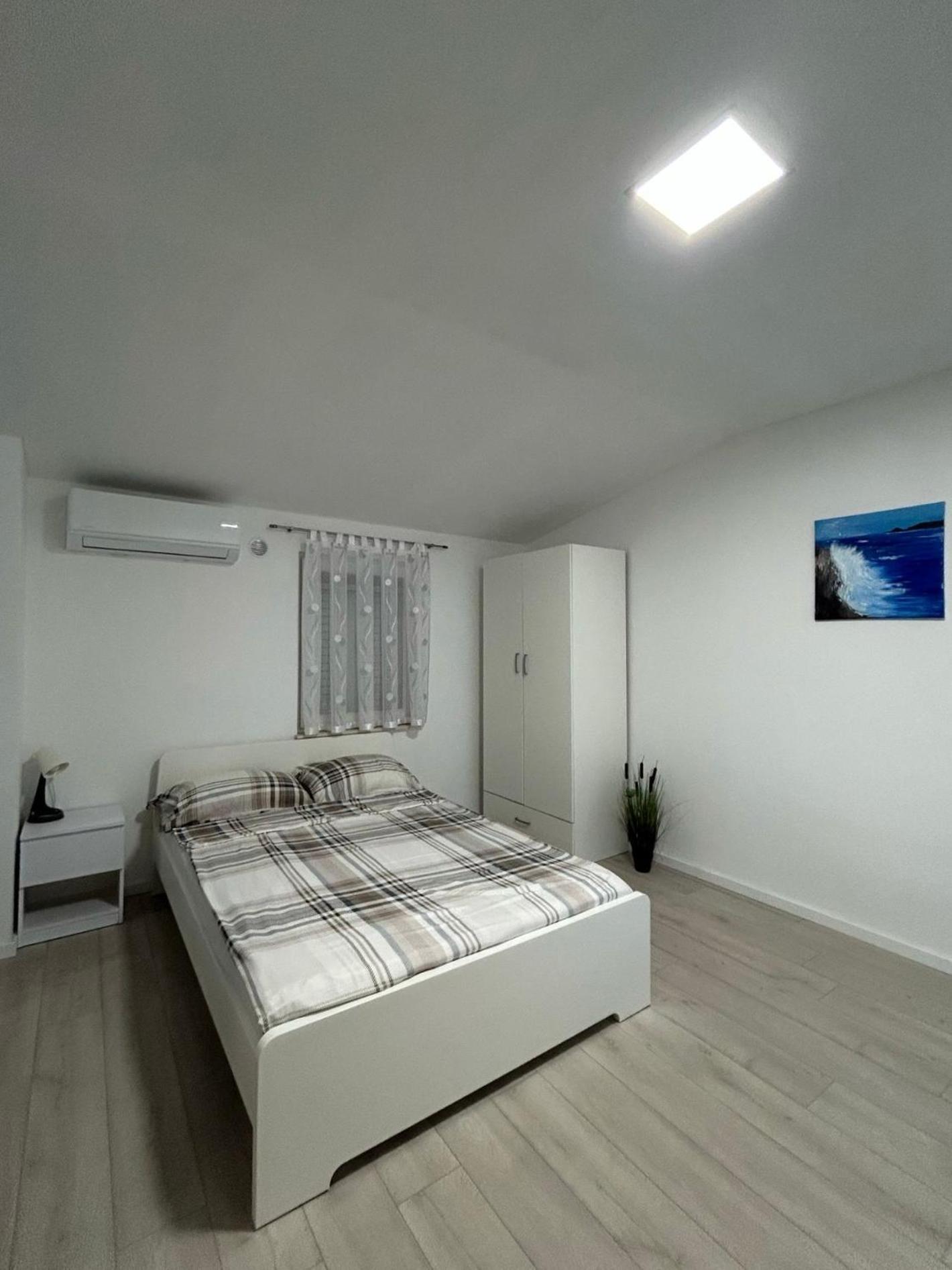 Apartmani KiD Vir Bagian luar foto