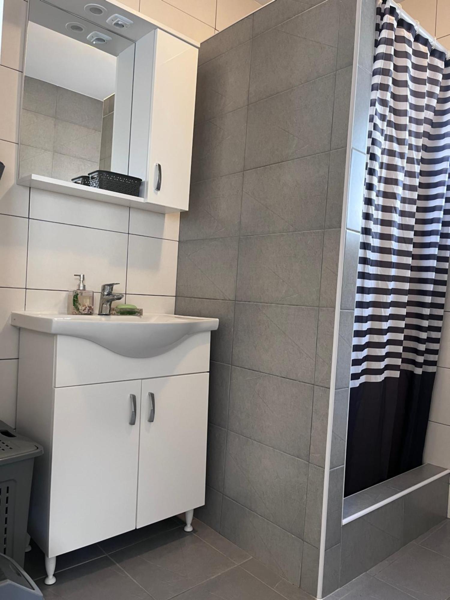 Apartmani KiD Vir Bagian luar foto
